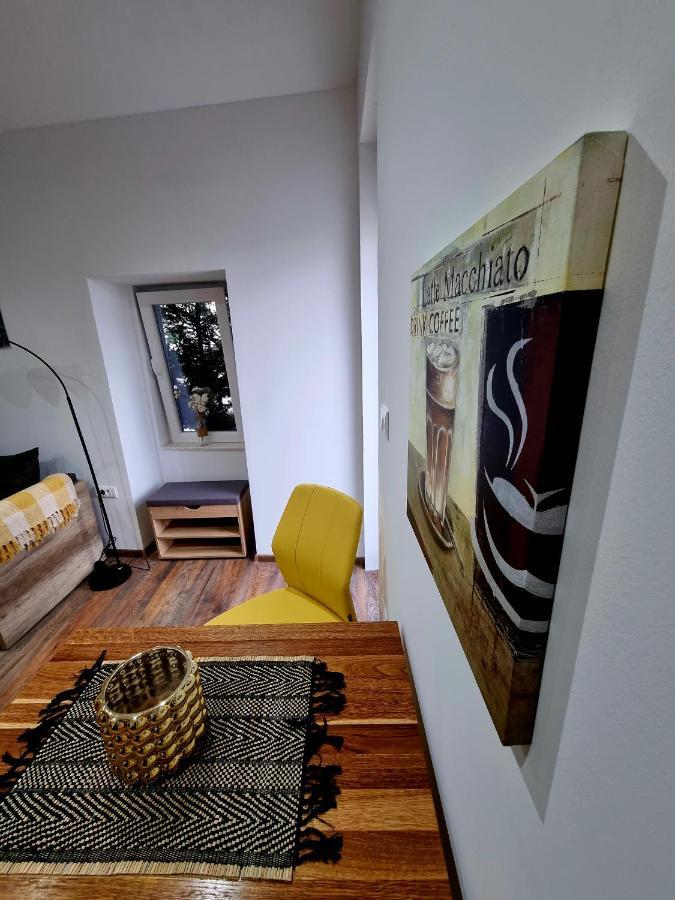 Retro Chic Studio Póla Kültér fotó
